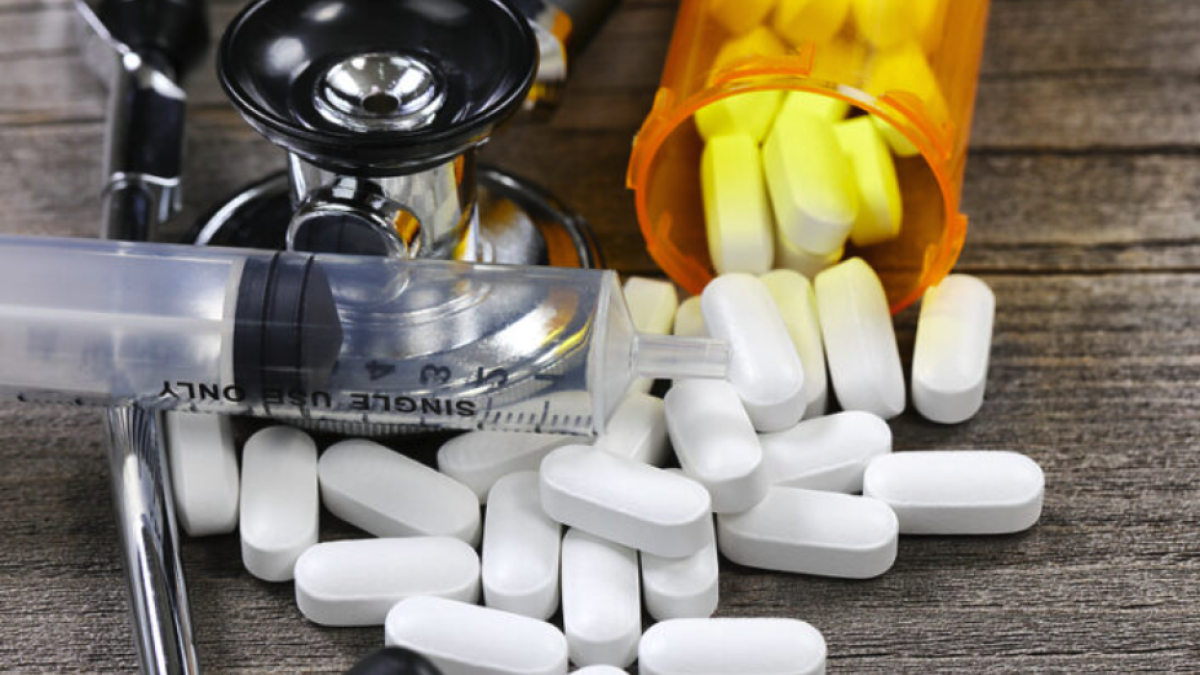 Stethoscope, drugs, and syringe